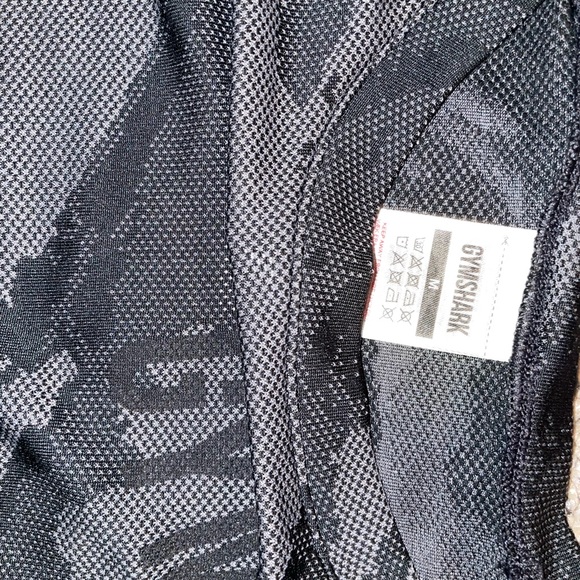 Gymshark power crop top - Picture 3 of 3